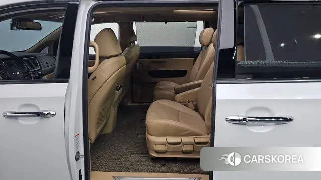 Kia The New Carnival 2019 Белый из Кореи, фото 2