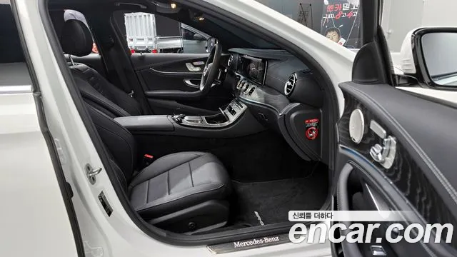 Mercedes-Benz E-Class W213 2023 Белый из Кореи, фото 2