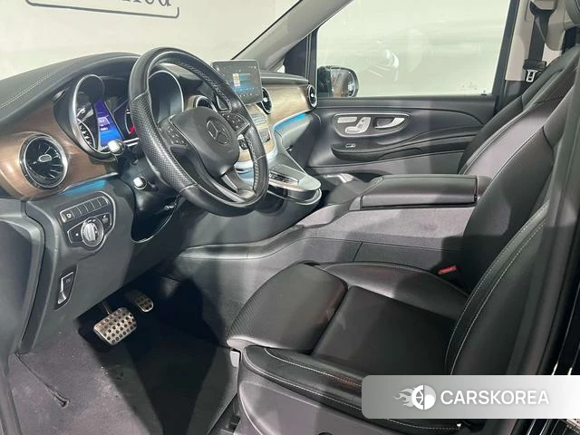 Mercedes-Benz V-class 2023 Черный из Китая, фото 2