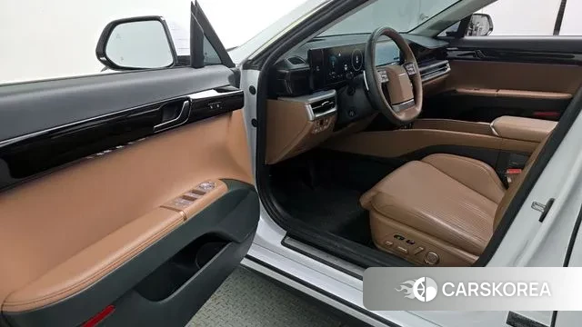 Hyundai Grandeur Hybrid (GN7) 2023 Белый из Кореи, фото 2