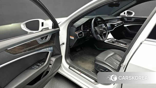 Audi A6 (C8) 2020 Белый из Кореи, фото 2