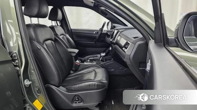 Ssangyong The New Rexton Sport 2021 Темно-зеленый из Кореи, фото 2