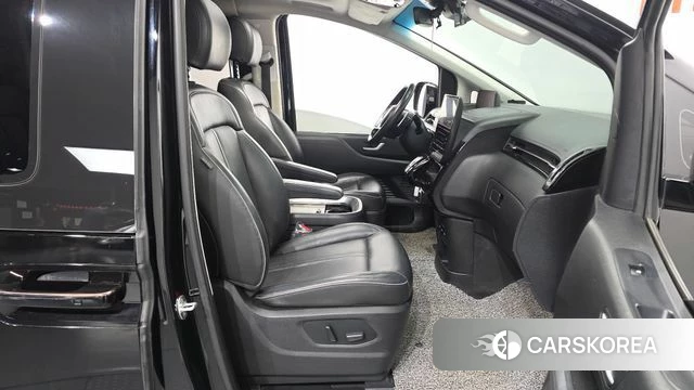 Hyundai Staria 2021 Черный из Кореи, фото 2