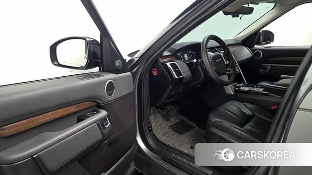 Land Rover Discovery 5 2018 Серый из Кореи, фото 2