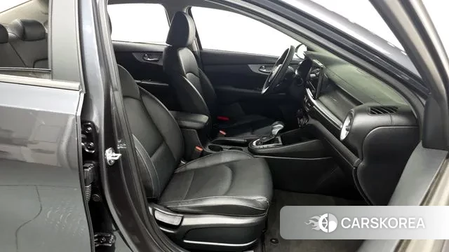 Kia The New K3 2nd generation 2021 Серый из Кореи, фото 2