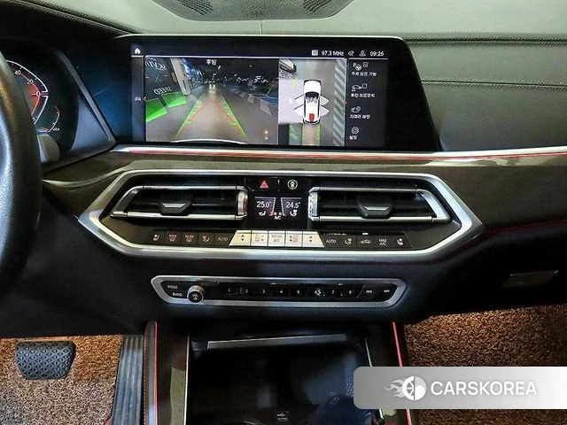 BMW X5 (G05) 2023 Белый из Кореи, фото 2