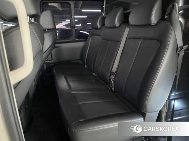 Hyundai Staria 2021 Белый из Кореи, фото 2