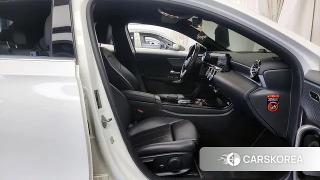 Mercedes-Benz A-Class W177 2021 Белый из Кореи, фото 2