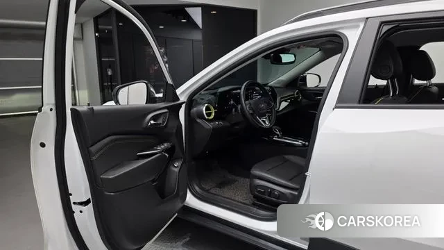 Chevrolet (GM Daewoo) Trax Crossover 2023 Белый из Кореи, фото 2