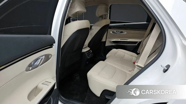 Genesis GV70 2024 Белый из Кореи, фото 2