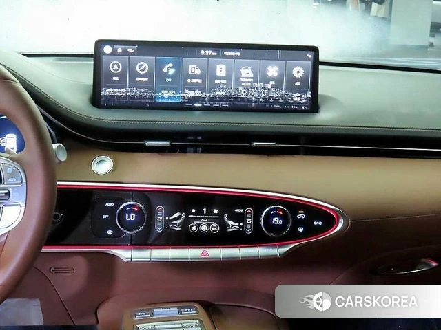 Genesis GV70 2023 Белый из Кореи, фото 2