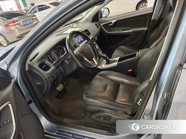 Volvo S60 2018 Синий из Китая, фото 2