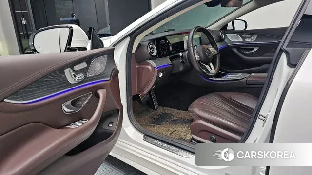 Mercedes-Benz CLS-Class C257 2020 Белый из Кореи, фото 2