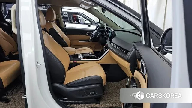 Kia Carnival 4th generation 2023 Белый из Кореи, фото 2