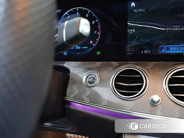Mercedes-Benz E-Class W213 2021 Белый из Кореи, фото 2