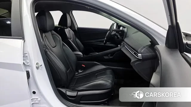 Hyundai Avante (CN7) 2021 Белый из Кореи, фото 2