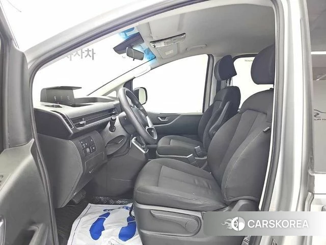 Hyundai Staria 2021 Серебряный из Кореи, фото 2
