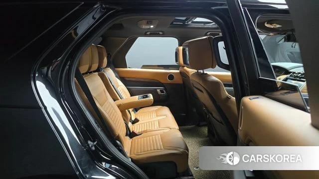 Land Rover Discovery 5 2020 Черный из Кореи, фото 2