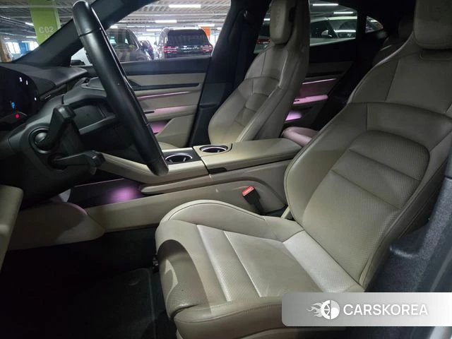Porsche Taycan 2022 Белый из Кореи, фото 2