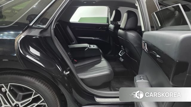 Hyundai Grandeur Hybrid (GN7) 2023 Черный из Кореи, фото 2