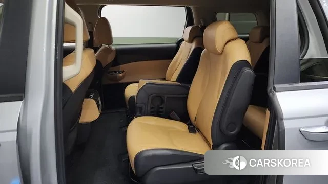 Kia Carnival 4th generation 2020 Серебряный из Кореи, фото 2