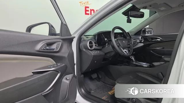 Chevrolet (GM Daewoo) Trax Crossover 2023 Белый из Кореи, фото 2