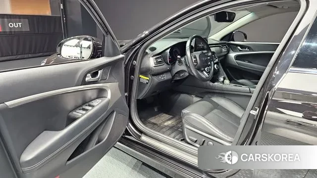 Genesis G70 2018 Черный из Кореи, фото 2