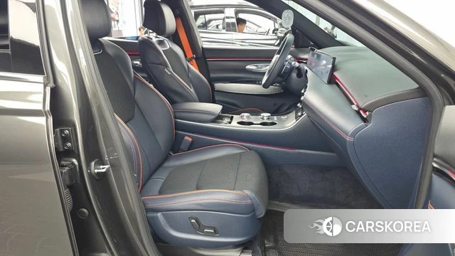 Genesis GV70 2024 Серый из Кореи, фото 2