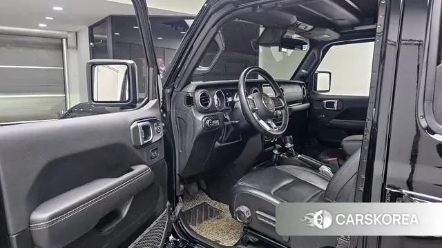 Jeep Wrangler (JL) 2022 Черный из Кореи, фото 2