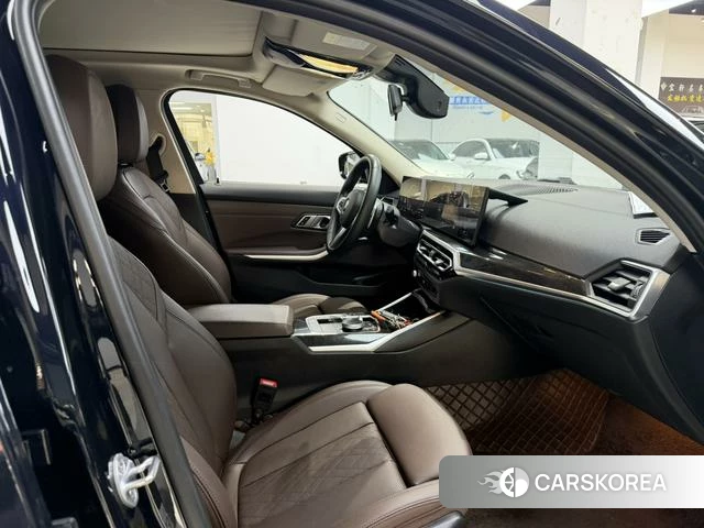 BMW 3 series 2023 Черный из Китая, фото 2