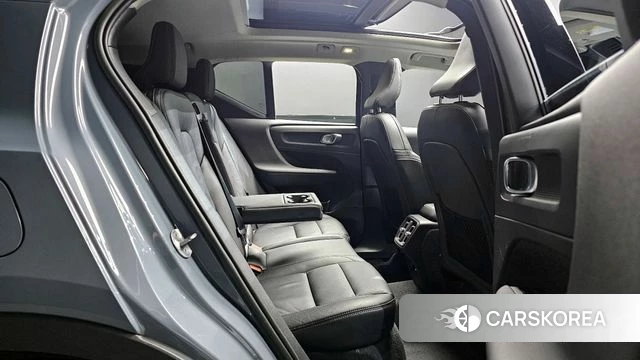 Volvo XC40 2023 Небесно-голубой из Кореи, фото 2