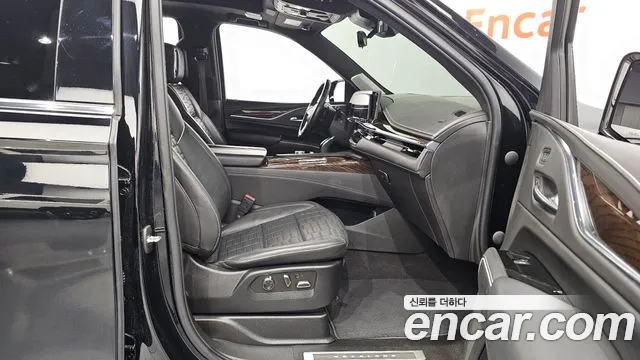 Cadillac Escalade 5th Generation 2022 Черный из Кореи, фото 2