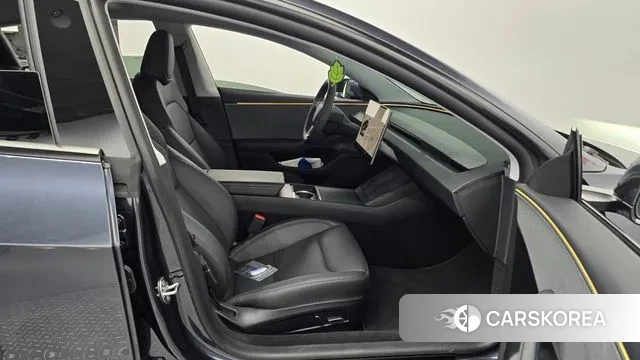 Tesla Model 3 2025 Серый из Кореи, фото 2