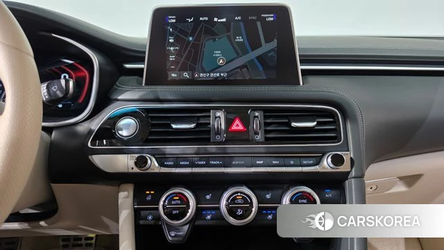 Genesis G70 2018 Черный из Кореи, фото 2