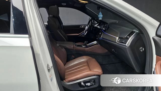 BMW X6 (G06) 2021 Белый из Кореи, фото 2