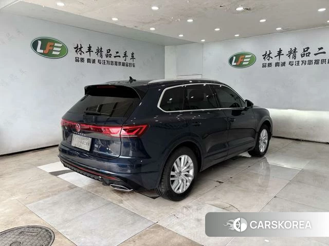 Volkswagen Touareg 2026 Синий из Китая, фото 2
