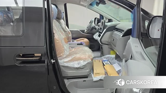 Hyundai Staria 2025 Черный из Кореи, фото 2