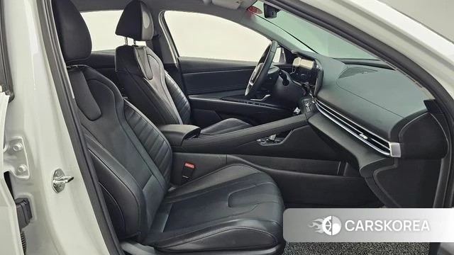Hyundai Avante (CN7) 2022 Белый из Кореи, фото 2