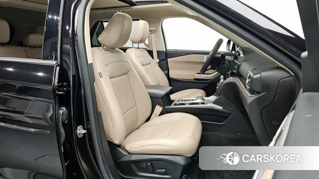 Ford Explorer 6th Generation 2022 Черный из Кореи, фото 2