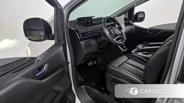 Hyundai Staria 2023 Серебряный из Кореи, фото 2