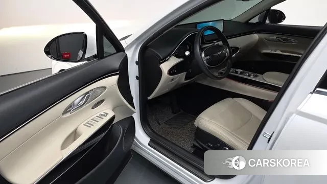Genesis GV70 2021 Белый из Кореи, фото 2