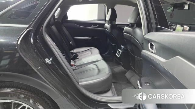 Kia K5 3rd generation 2023 Черный из Кореи, фото 2