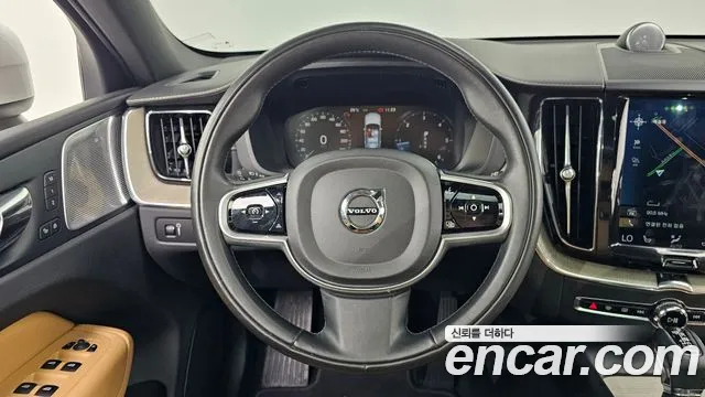 Volvo XC60 second Generation 2018 Белый из Кореи, фото 2