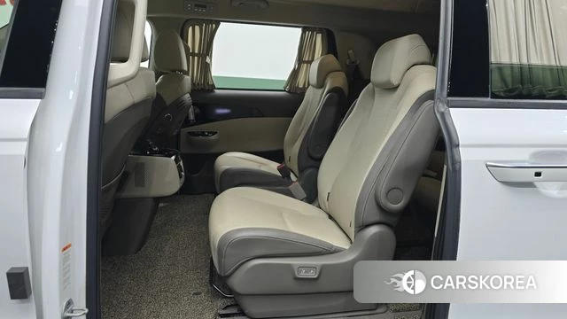 Kia Carnival 4th generation 2023 Белый из Кореи, фото 2