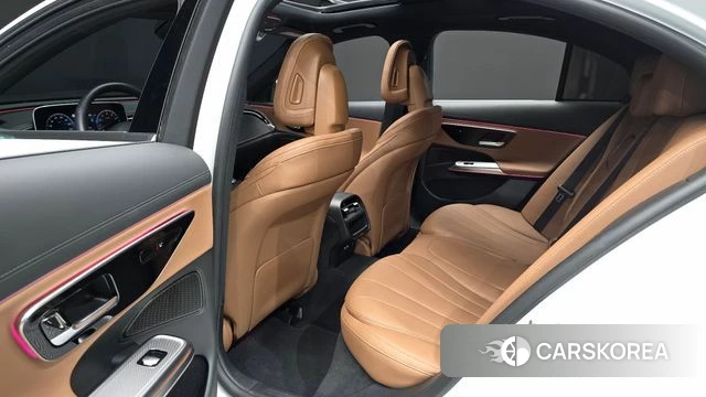 Mercedes-Benz E-Class W214 2024 Белый из Кореи, фото 2