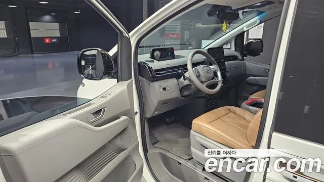 Hyundai Staria 2023 Белый из Кореи, фото 2