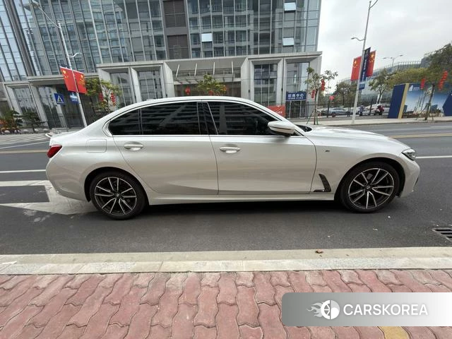 BMW 3 series 2021 Белый из Китая, фото 2