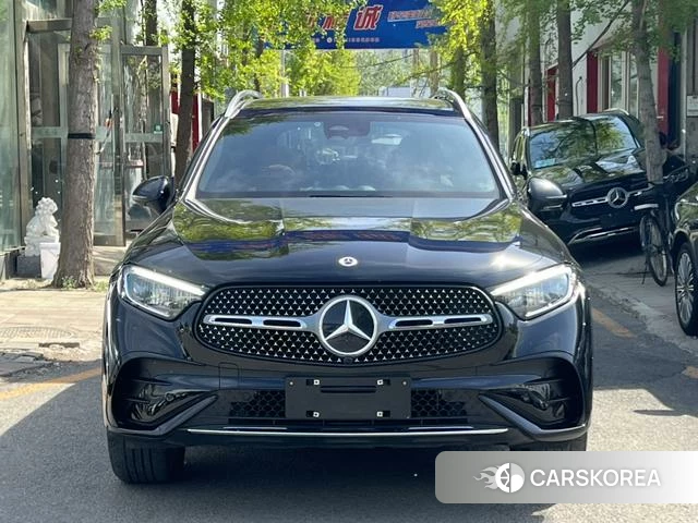 Mercedes-Benz GLC 2023 Черный из Китая, фото 2