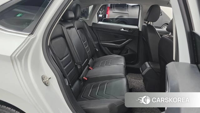 Volkswagen 7th Generation of Jetta 2021 Белый из Кореи, фото 2