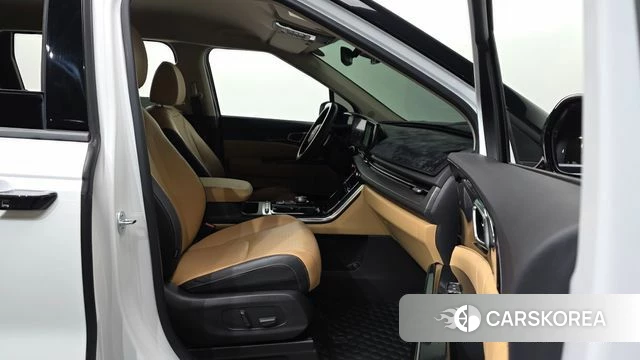 Kia Carnival 4th generation 2023 Белый из Кореи, фото 2